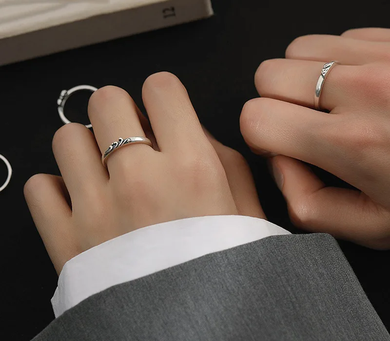 

Sweet Jewelry Metal Ring Simply Design Silvery Plating Delicate Hot Selling Pretty Finger Ring For Couple Gifts