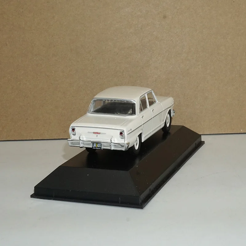 Коллекция дисплей Миниатюрная модель 1/43 соотношение CHEVROLET 400-4 PUERTAS-1962