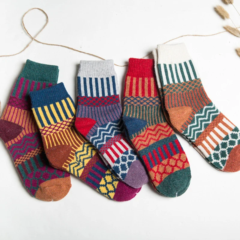 

Winter Cashmere Socks Women Lounge Striped Mid-tube Socks Warm Floor Socks Cozy Fluffy Sleep Socks Funny Happy Female Socks