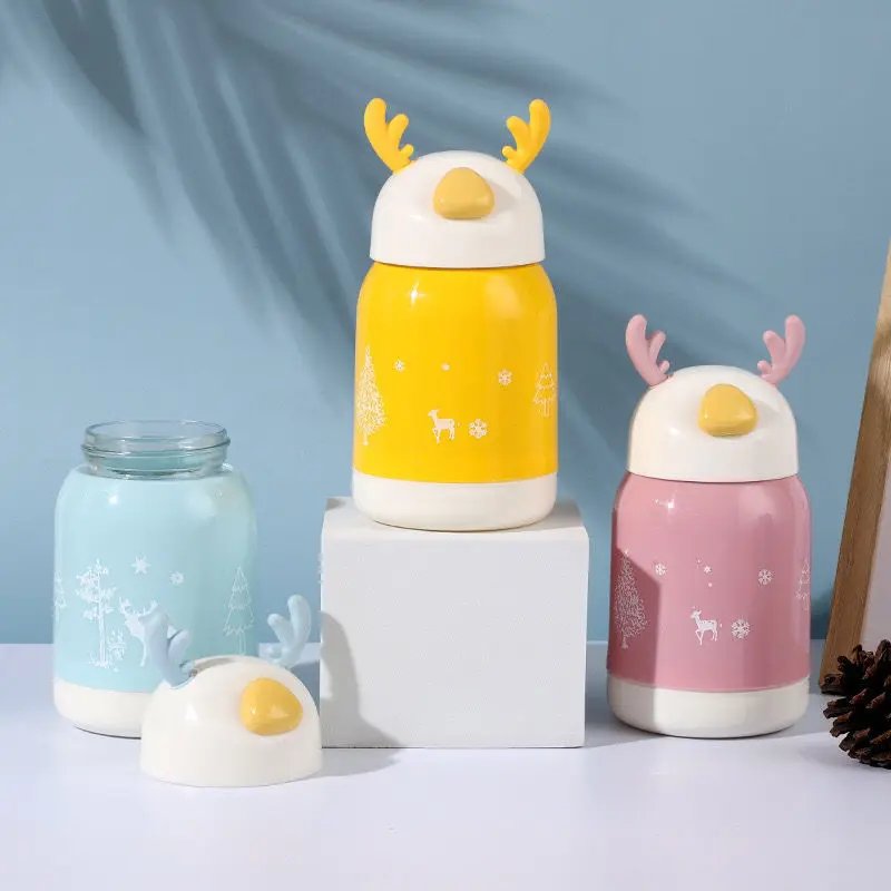 

The New Cartoon Spirit Deer Cup Double Insulation Anti-Scald Small High Value Portable Glass Bottle