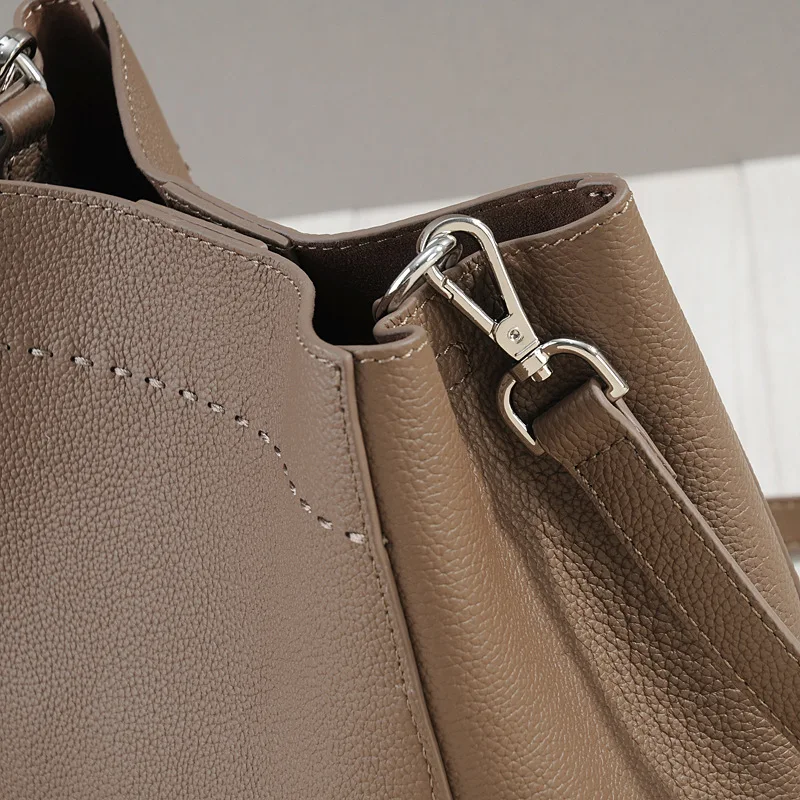 

Genuine Leather Bucket Bag New Trendy Korean Style INS Shoulder Bags Messenger Bag Female All Match Handbags