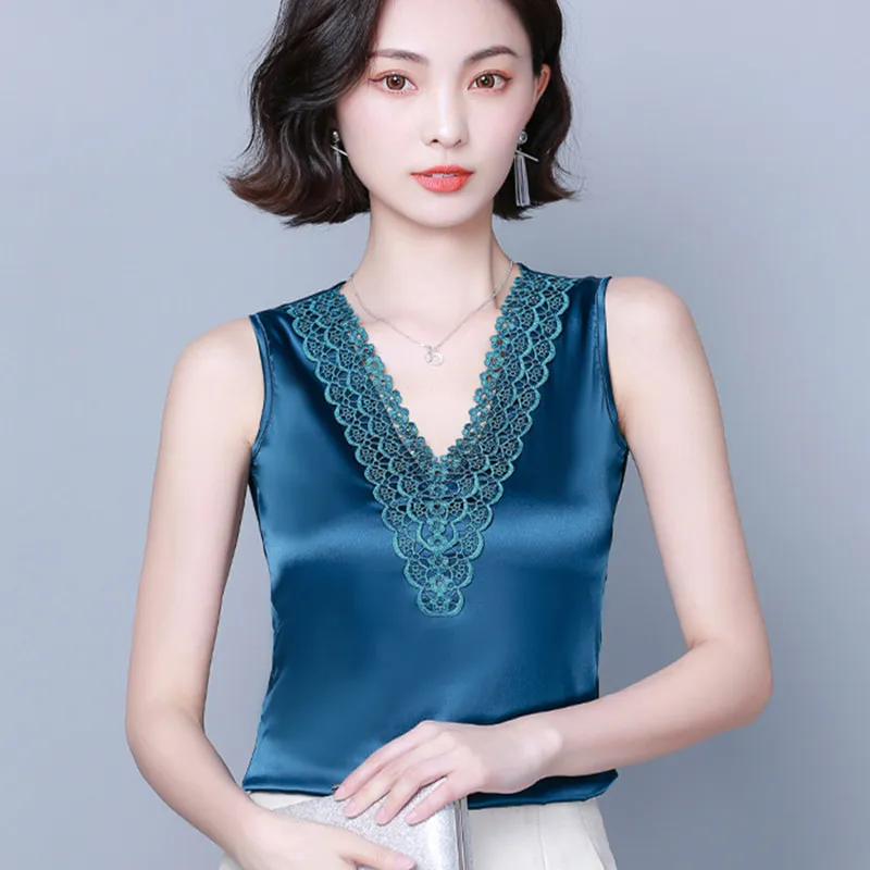 

Korean Silk Women Tops Woman Satin Top Camisole Women Embroidery Lace Tank Top Woman Sleeveless Silk Tank Tops Plus Size Camis