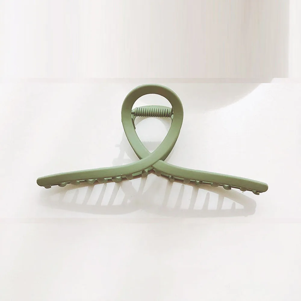 

1 Pcs Woman Colorful Matte Metal Hair Claws Hair Accessories Chic Barrettes Hairclips Hairpins Ladies Headwear Crab Clips