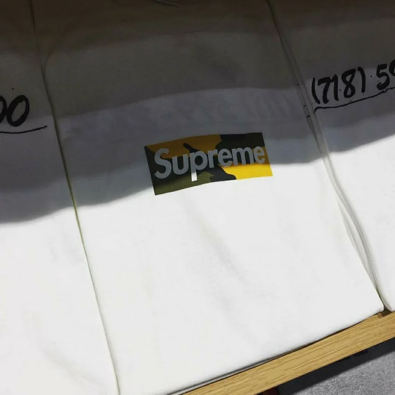 

SUPREME New York Brooklyn limited tee opening camouflage BOX T-shirt