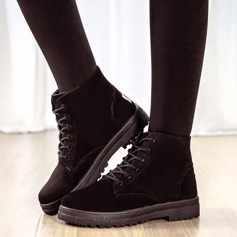 Женские ботинки с круглым носком Обувь на плоской подошве Ботинки Martin Однотонная