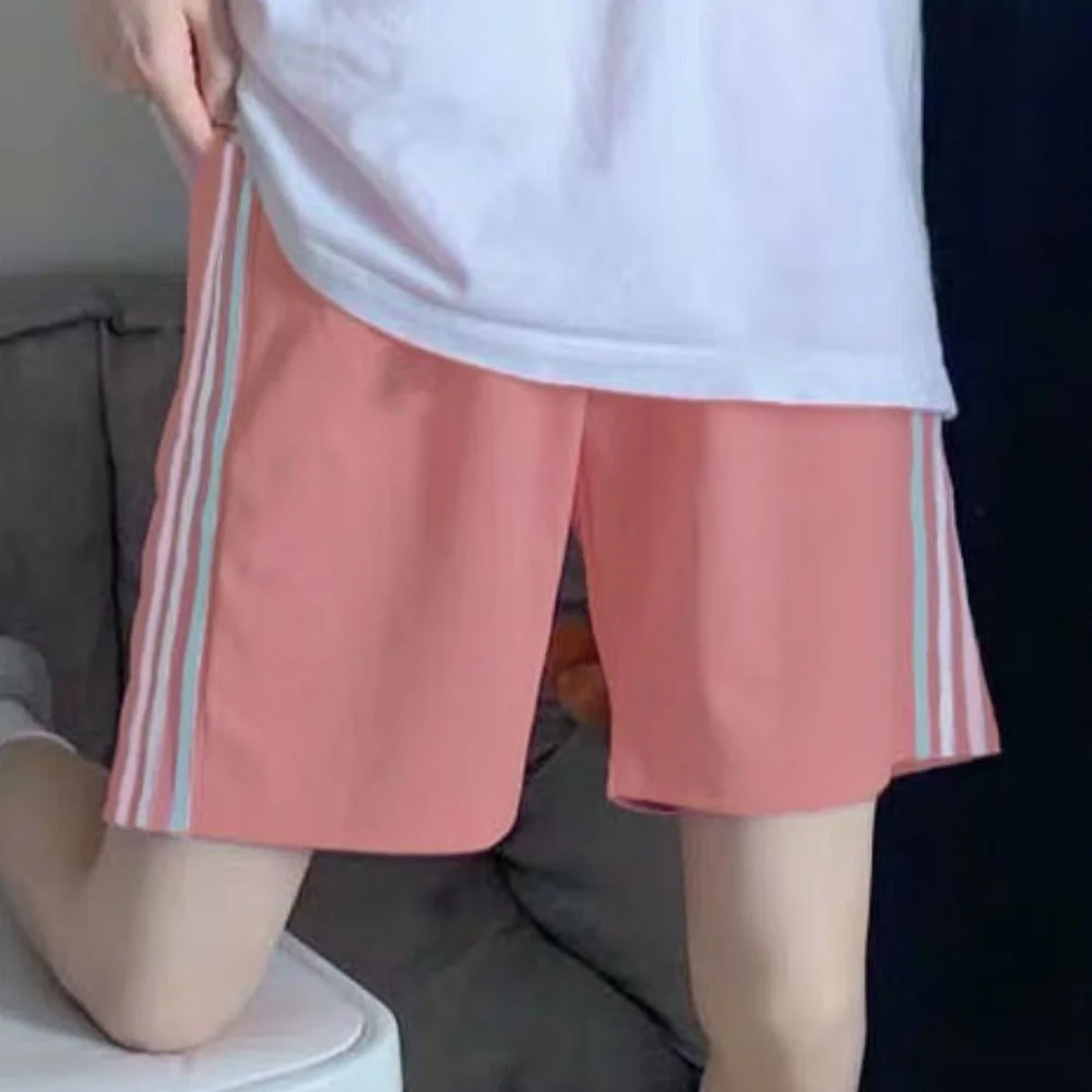 

Shorts Feminino Folgado Listrado De Cinco Pontos
