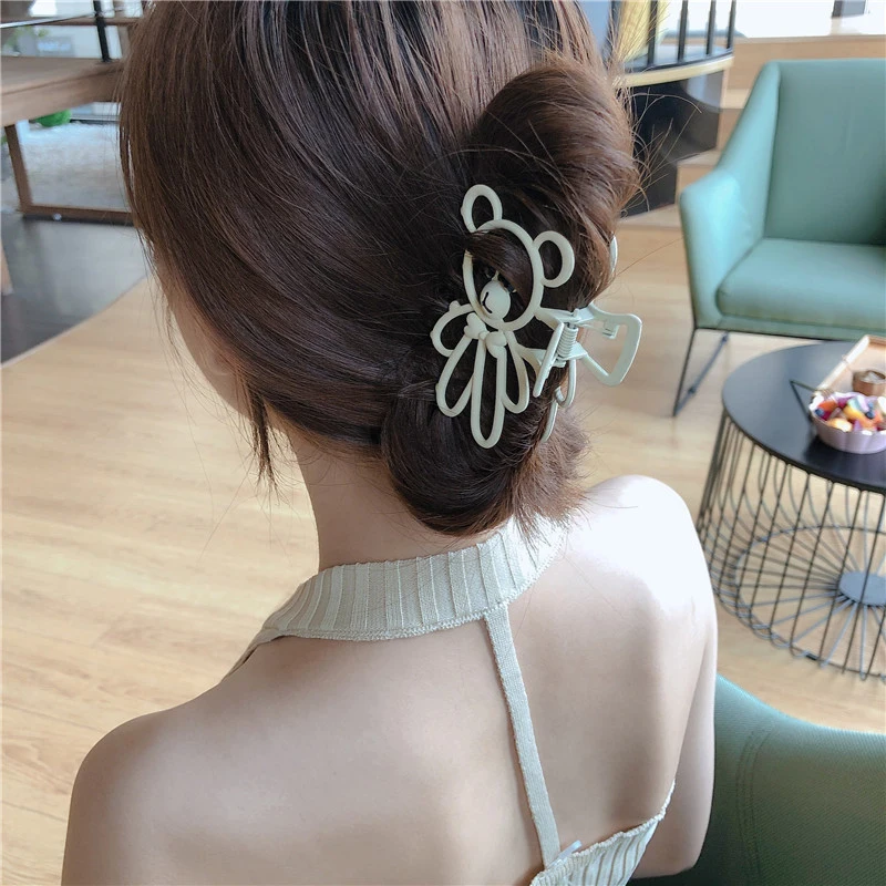 

Новые металлические полые заколки для волос с медведем для женщин милый мультяшный медведь Акула заколки для волос Геометрическая большая ...