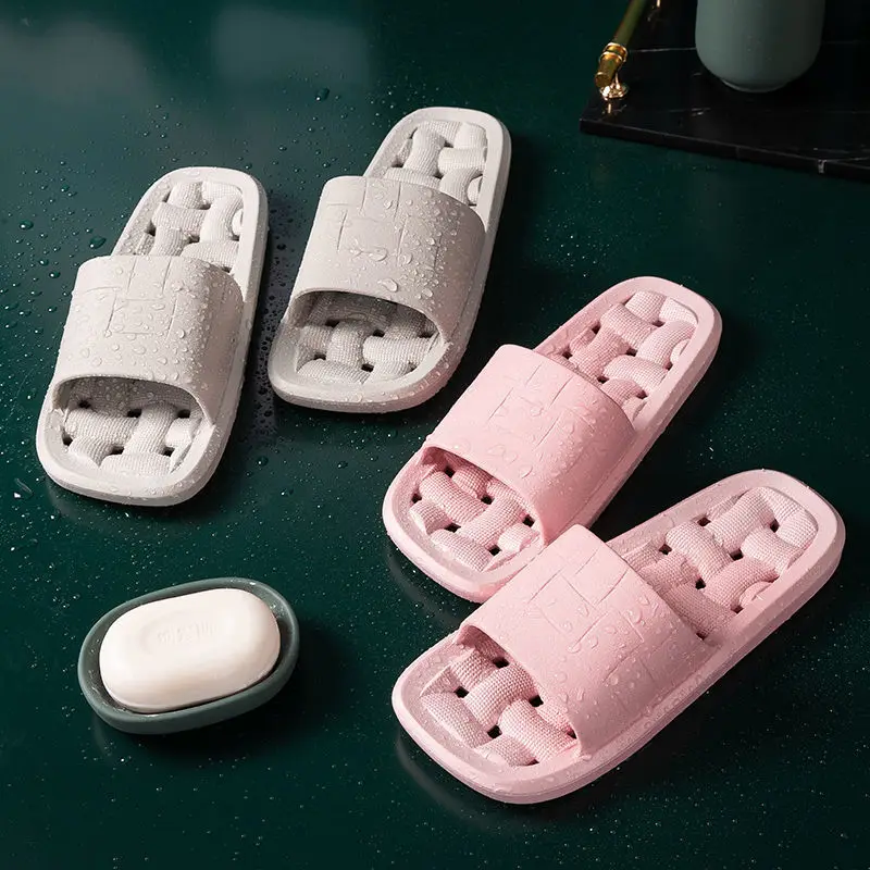 Bathroom Slippers Hollow Leaking Soft Bottom Couples Bath Men's Static Sound Dry Slippers Women Shoes Clear Slippers Women