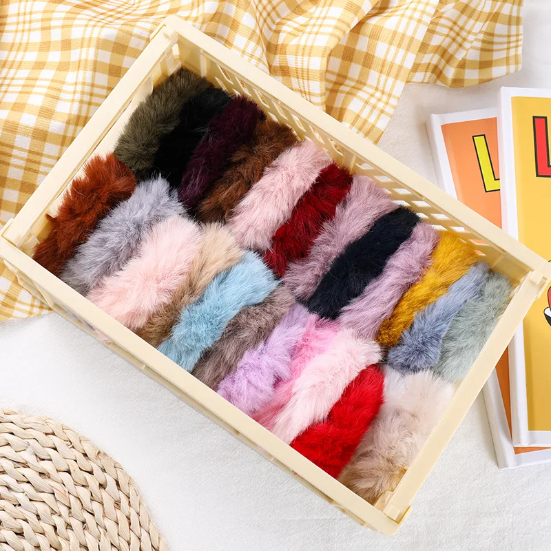 

2021 Fur Hair Ties Furry Elastic Hair bands For Women Girls Scrunchies Ponytail Holder Hair Rope Soft Plush Hair Accessories