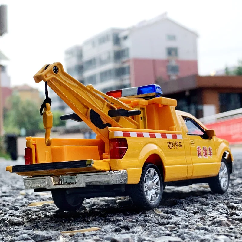 Подъемный кран с высокой имитацией 1:32 Сплав Тяговая модель спасательный трейлер