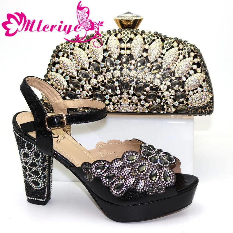 Комплект из туфель и сумочки розового цвета в итальянском стиле женские удобные