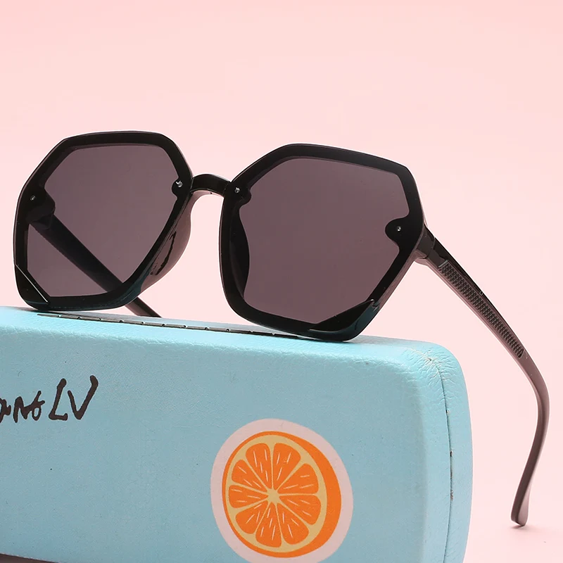 

2021 New Fashion Children Square Sunglasses Classic Big Frame Boys Girls Sun Glasses Vintage Baby Kids Mirror Glasses Uv400