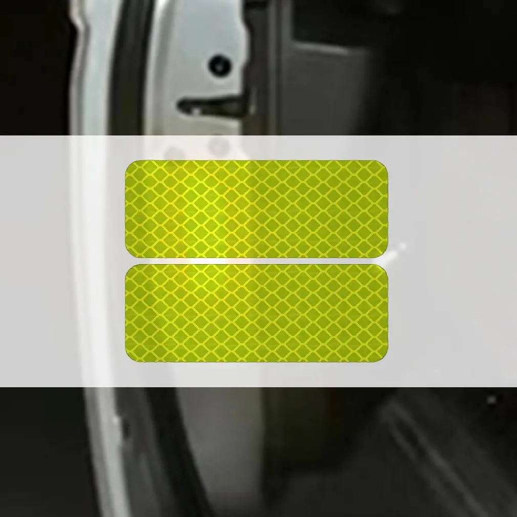 Автомобильный багажник хвостовое колесо брови открытые двери автомобиля