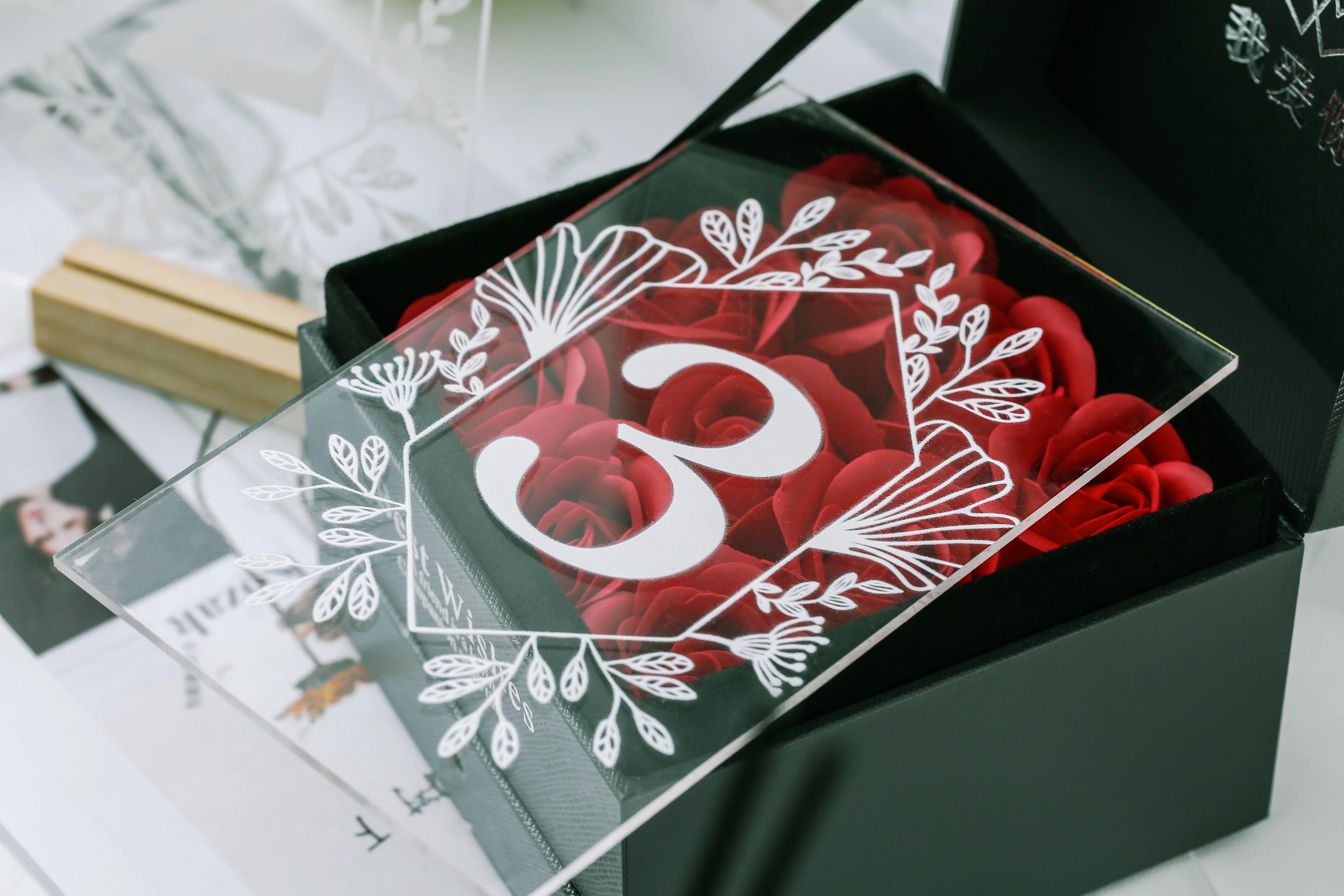 Пользовательский Прозрачный Акриловый дневной знак венок неподключенный