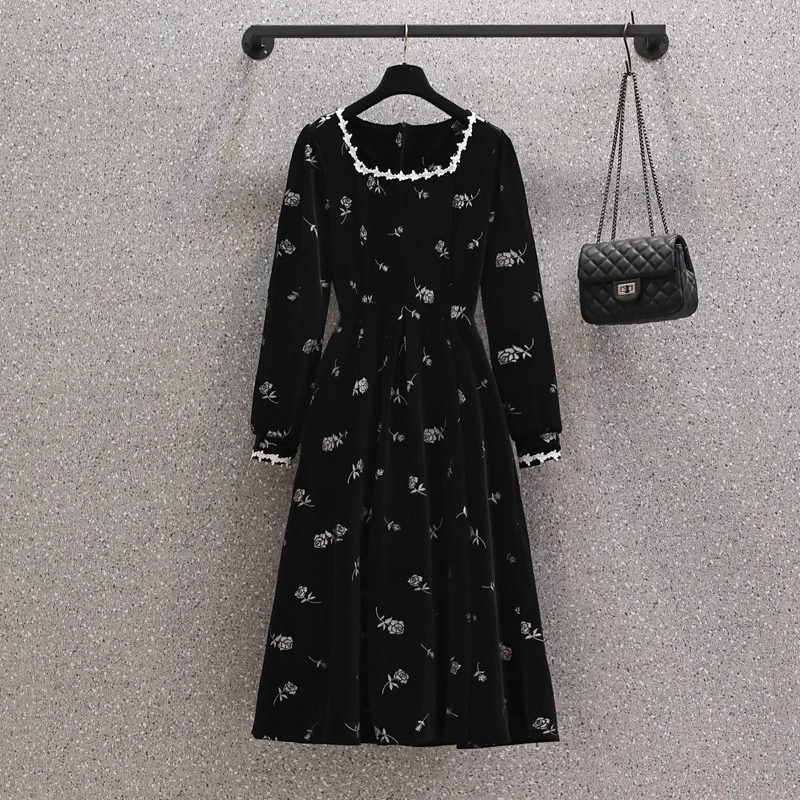 

French Retro Velevt Dress Winter 2021 Vintage Square Collar Lantern Long Sleeve High Waist Flower Print Midi Dresses Women