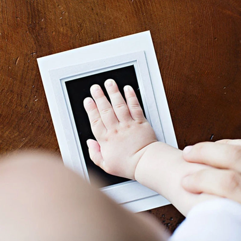 

Newborn Baby Footprint Handprint Kit Durable Safe Nontoxic Ink Pad Imprint Cards Clips Hemp Rope Infants Souvenirs Toys