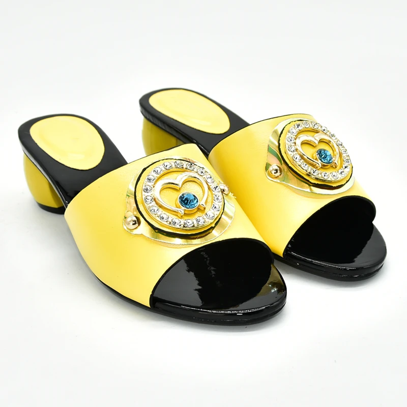 Пикантные туфли-лодочки на платформе Сезон лето Женские пикантные Элегантная