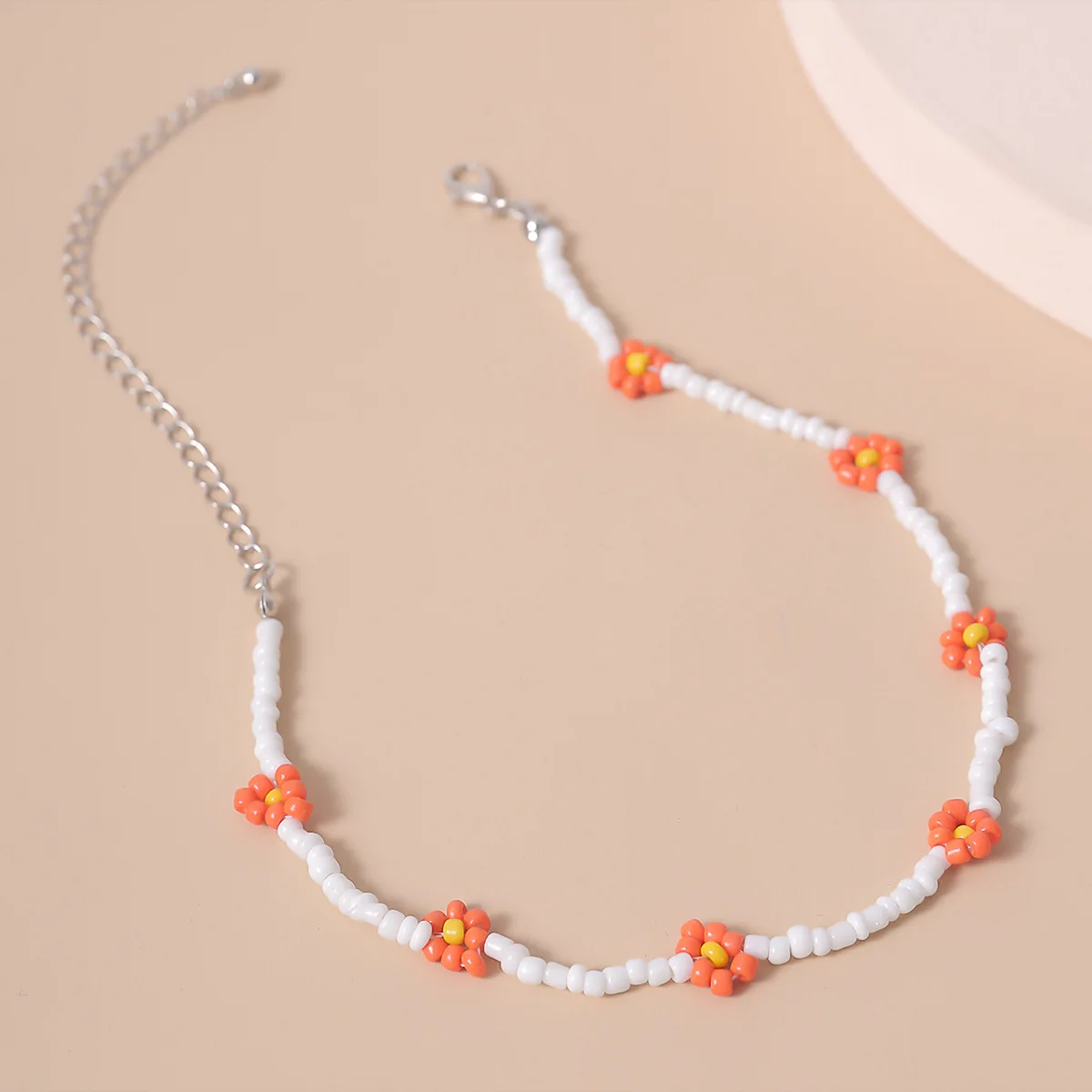 

2021 New Lovely Daisy Flower Bead Choker Necklace For Girls Women Charming Sweet Colorful Clavcile Necklace Summer Jewelry Gifts