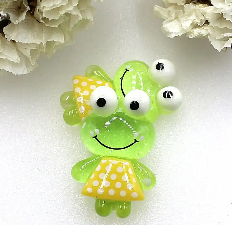 150 шт. 23ммх15 мм полимерное платье в горошек с зеленой лягушкой Скрапбукинг