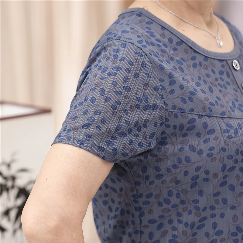 Костюм для женщин среднего и пожилого возраста футболка с винтажным принтом топ