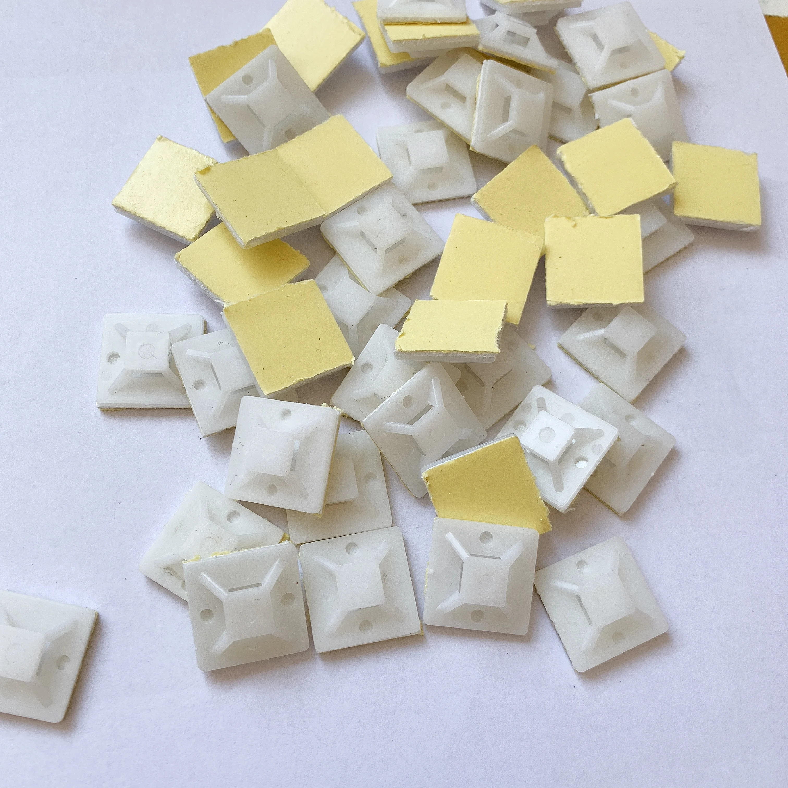 30 шт. 20*20 клеевых самоклеящихся зажимов для проводов управления кабелем