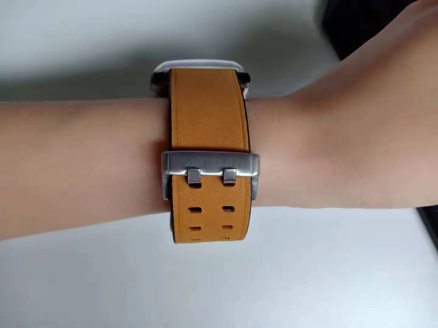 Hot selling leather strap for Apple strap series watch 7 6 / 5 / 3 / 2 / 1 SPORTS BRACELET 44mm 42mm 40mm 38mm strap