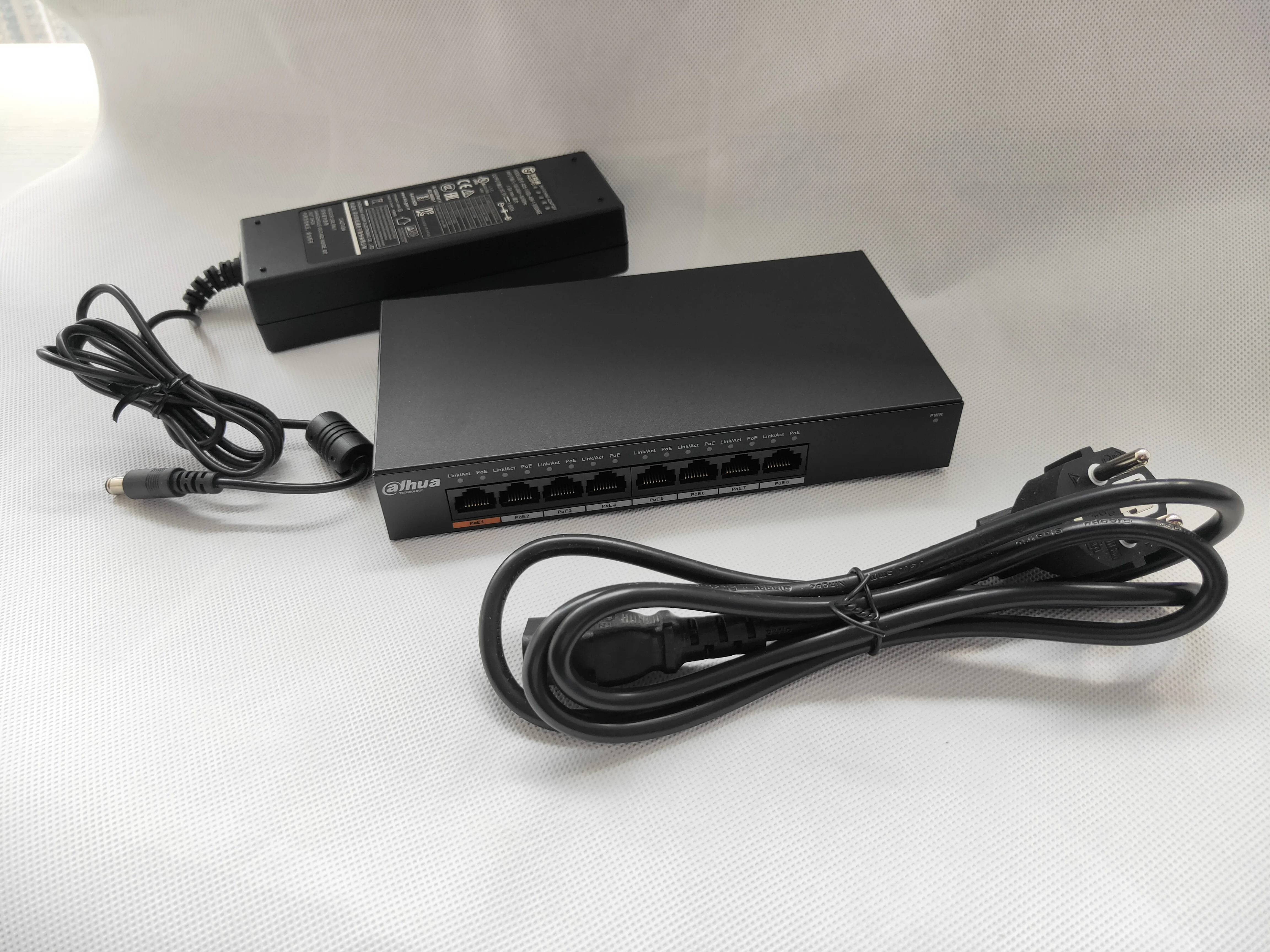 Коммутаторы Dahua PoE PFS3008 8GT 96 8 портов Gigabit Ethernet выключатель с поддержкой порта Hi 60 Вт