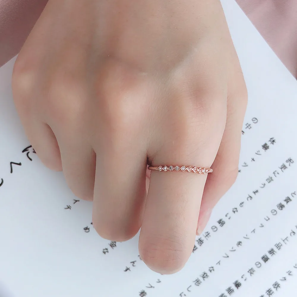 

Dainty Female White Zircon Stone Ring Rose Gold Silver Color Wedding Rings For Women Simple Bride Round Crystal Engagement Ring