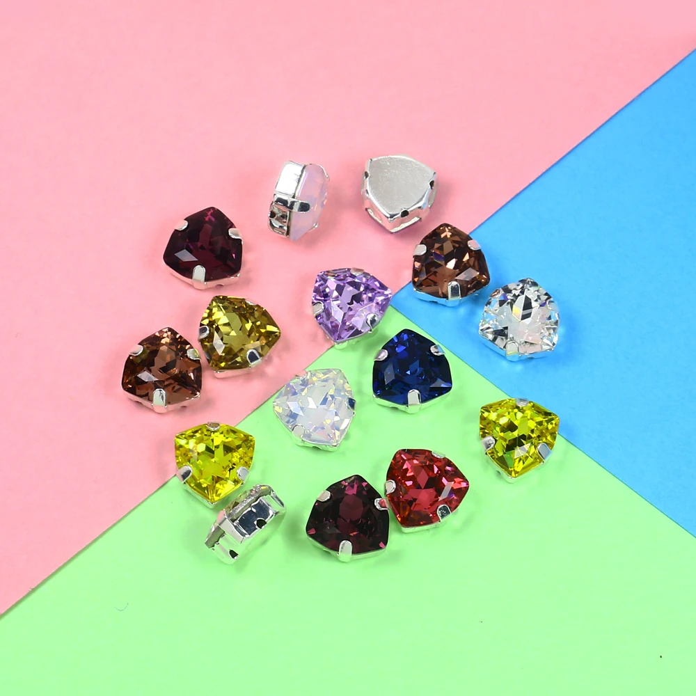 Треугольной формы Смешанные цвета стеклянные стразы s с когтями пришивания