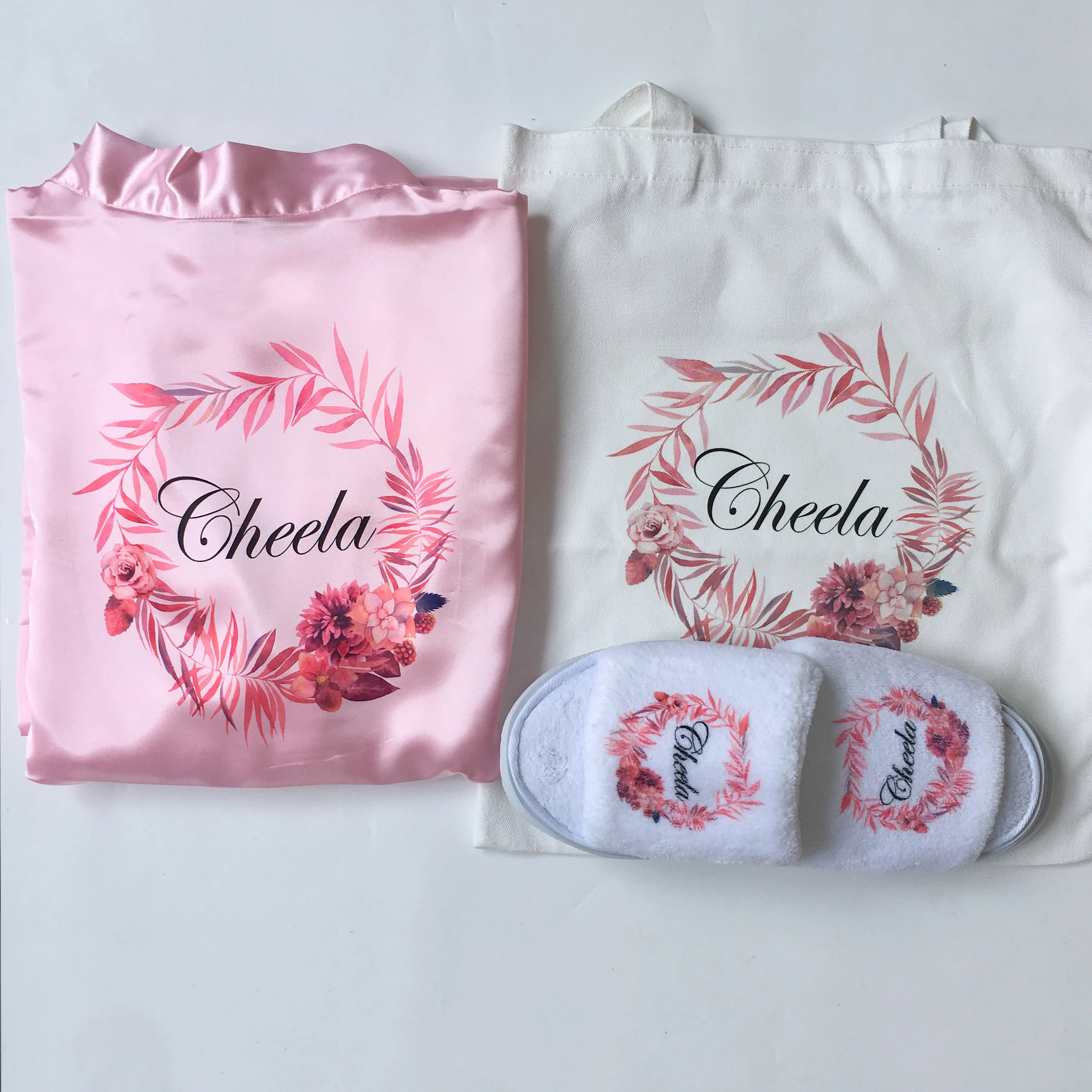 Кимоно атласное с цветочным принтом и именем на заказ пижама халата Свадебный