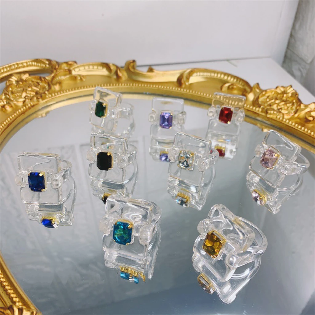 

Shiny Fashion Irregular Geometric Rectangle Transparent Acrylic Crystal Rhinestone Finger Rings For Women Girl Party Jewelry