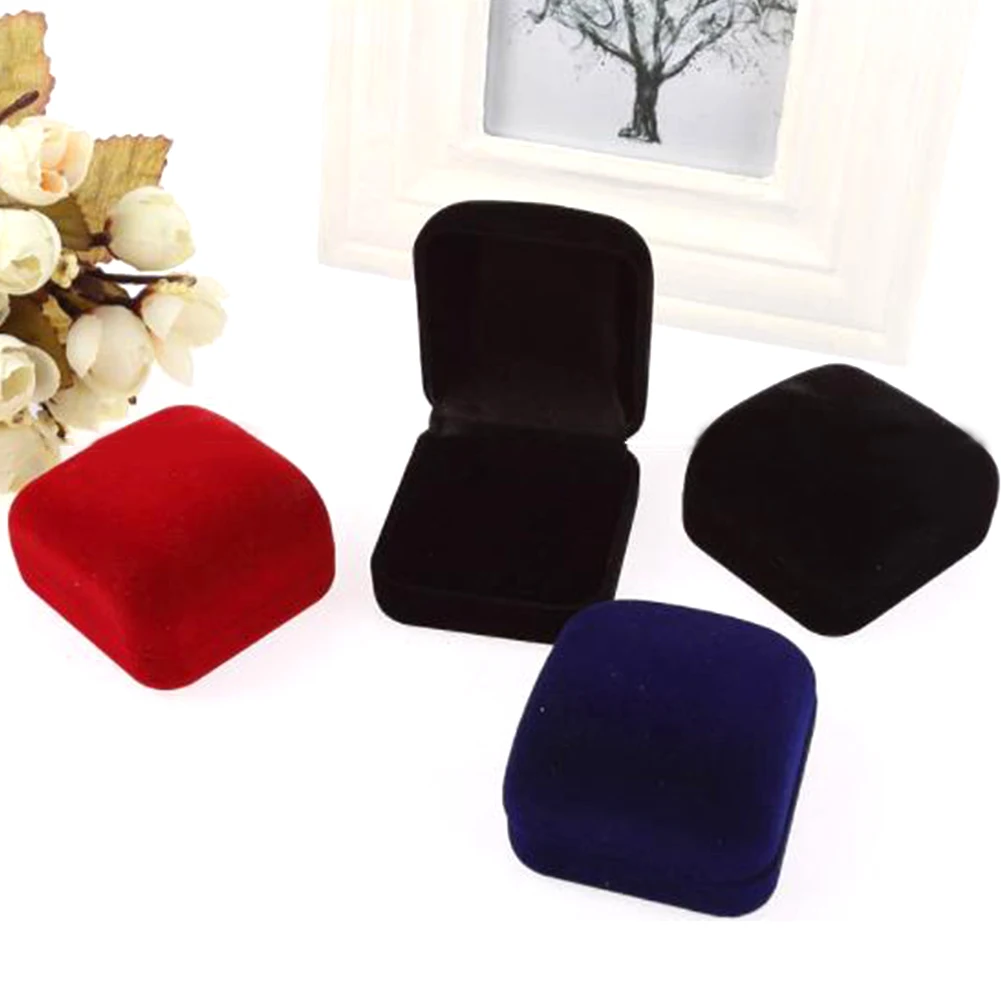 

Anti Dust Portable Scratchproof Square Marry Anniversary Ring Box Flocking Case Solid Wedding Jewelry Storage Engagement Gift