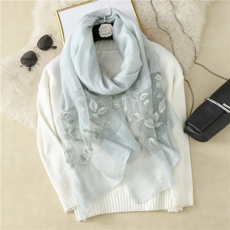 

2021 Summer Neckerchief TurbanCartoon Scarf Brand Square Scarves Bandanna Kerchief White