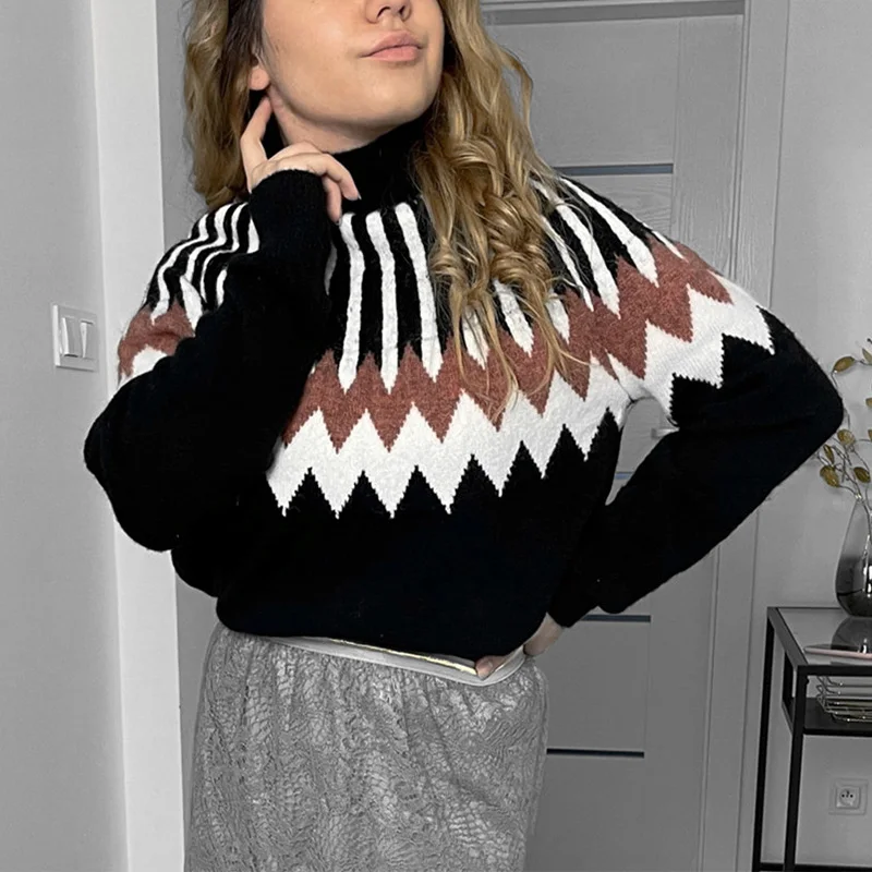 Свитер Женский вязаный в полоску с высоким воротником и длинным рукавом