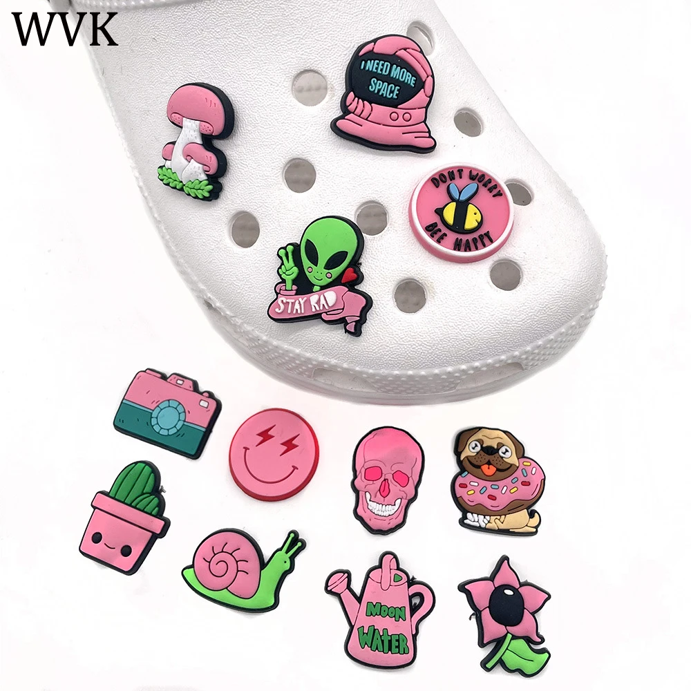 

Аксессуары для обуви Crocs, подвески, украшения, милая розовая дырка, цветок обуви, пряжка из ПВХ, мягкий пластиковый мультяшный съемный матч, 1 шт.