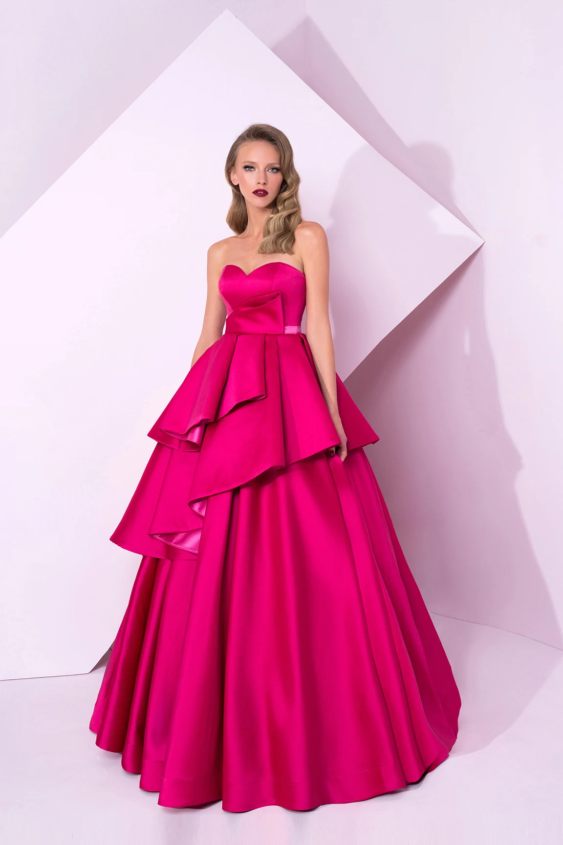 

JONANY Sexy Evening Party Dress For Women Satin Apparel Robe De Soirée A Line Vestido De Fiesta Sleeveless Backless Prom Gowns