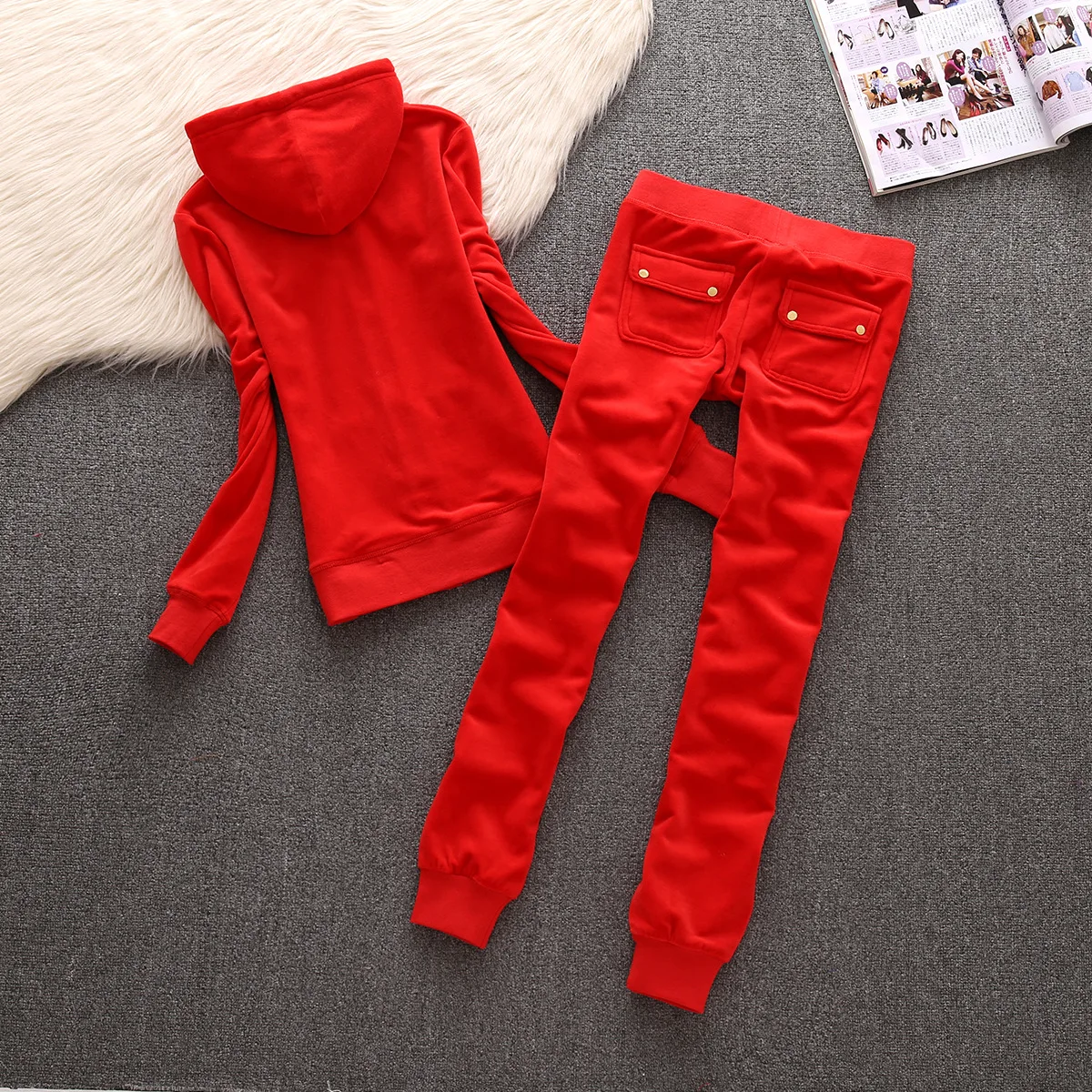 

Spring/Autumn 2022 women's velvet fabric tracksuits women's velvet suit track suit hoodies and pants sister sport fat