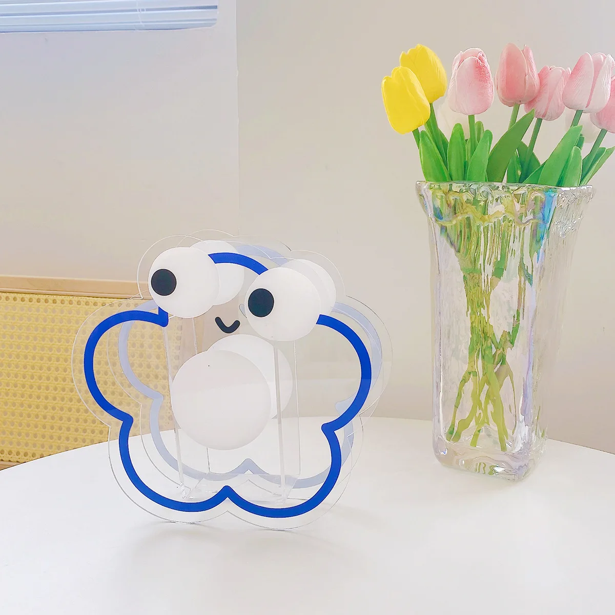 

Kawaii Acrylic Pen Holder Desktop Organizer Creative Cute Bear Flower Office Stationery Cosmetics Transparent Storage Box