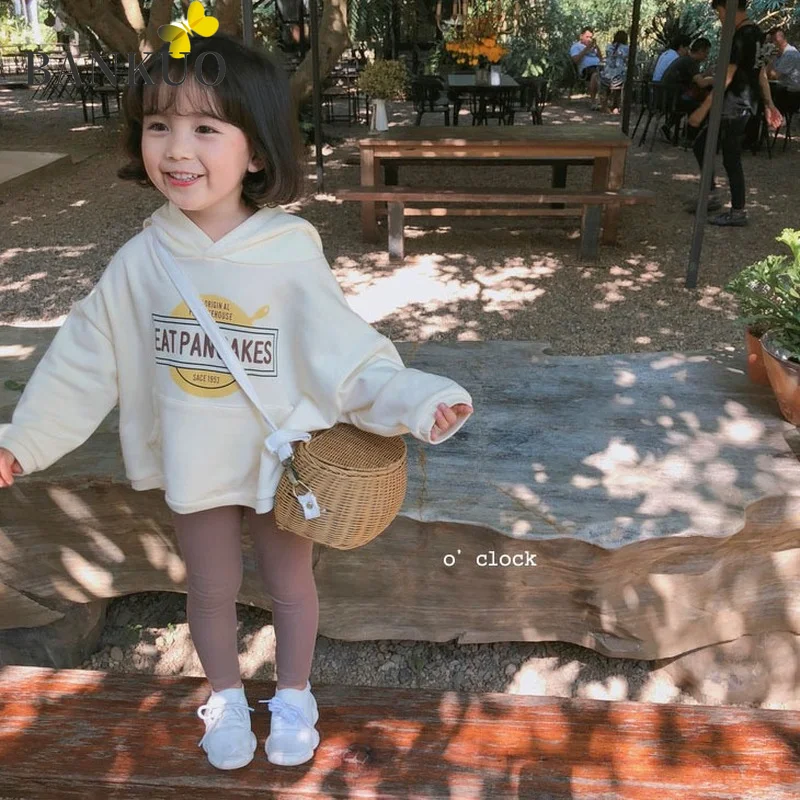 

BANKUO Hollow Out Womens Backpack Hand Woven Rattan Bag Childrens Back Basket Fashion Solid All Match Shoulder Bags Casual C374