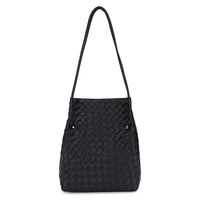 2021 new woven shoulder bag high quality mother and child bucket bag fashion tote bag brand design woven black female bag