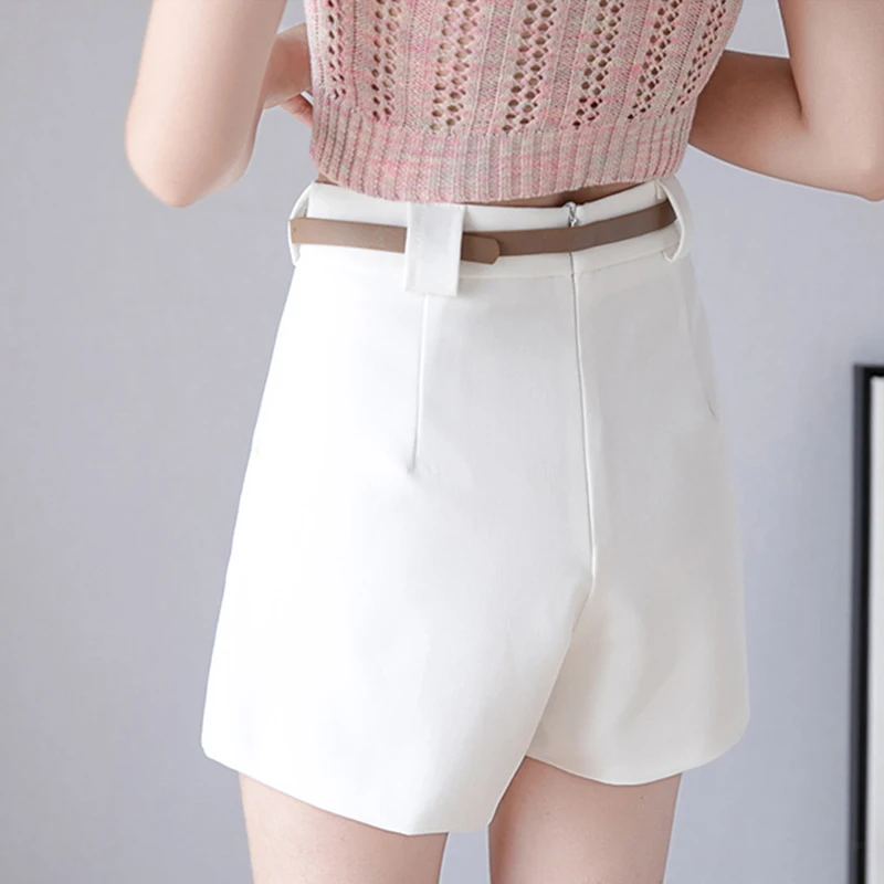 Femmes d'été Short Blanc Décontracté Dames Mode Taille Haute Jambe Large Short Ample Grande Taille Ligne Brillante Short Femme Vêtements