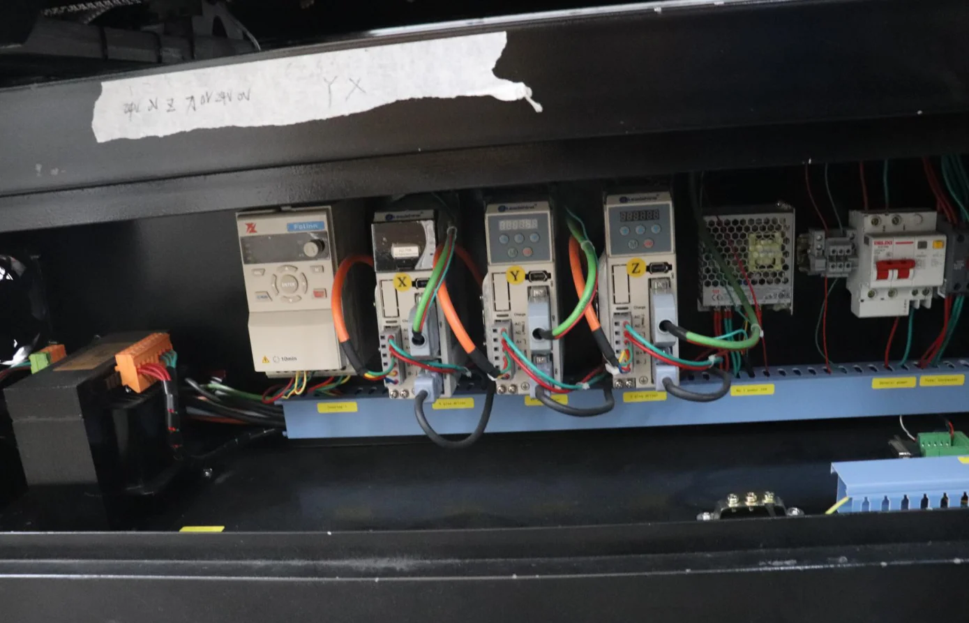 3d фрезерный станок с ЧПУ 6090 4 оси шпинделя УВД 1.5kw 2.2kw 3.2kw 6012 1212 вакуумный стол|Фрезы