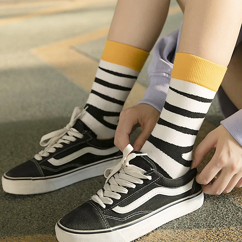 Носки женские и мужские хлопковые теплые короткие носки с забавным мультяшным