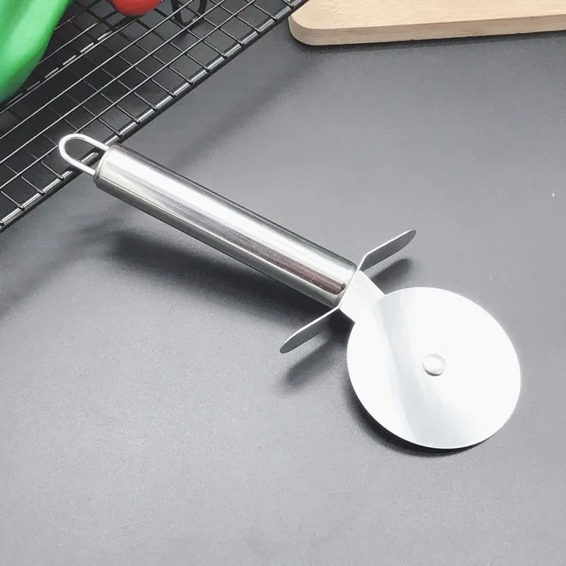 Нержавеющая сталь один колесная Пицца резак роликовый нож для пиццы бытовой