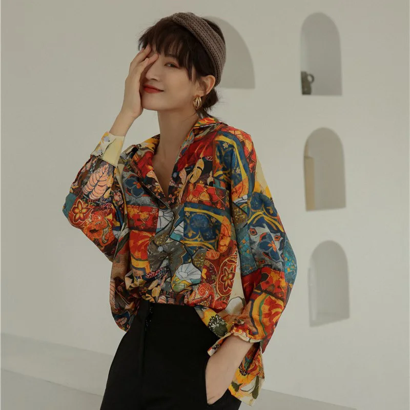 Женская рубашка с длинным рукавом разноцветная принтом маслом отворотом