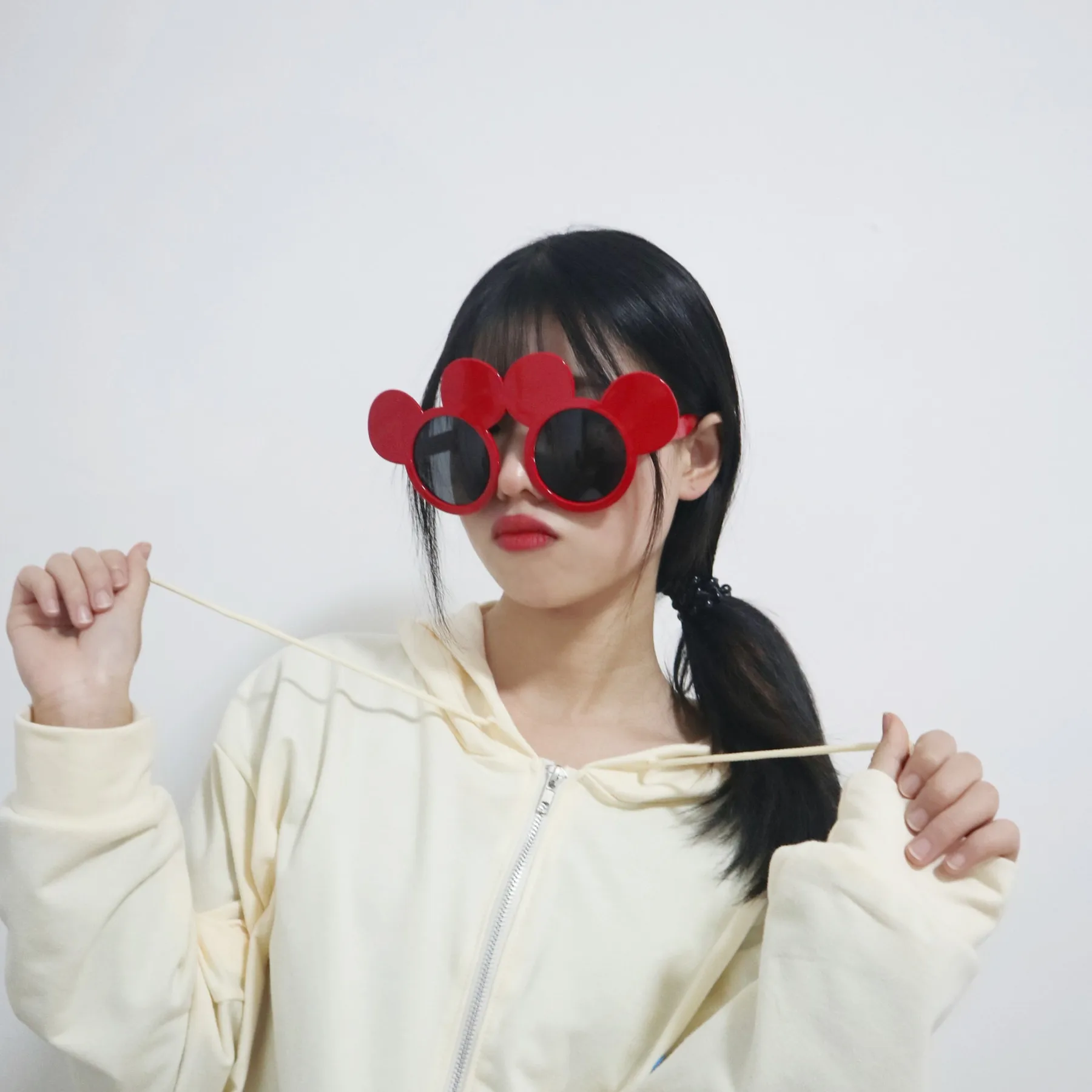 Женские солнцезащитные очки Disney мультяшный персонаж искусственные аксессуары