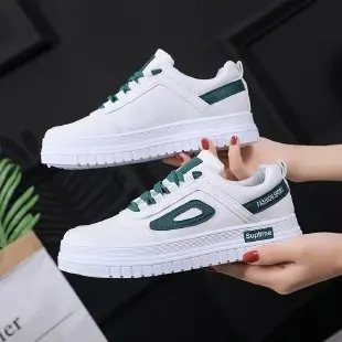 

Womens casual Skateboarding Shoes fashion Genuine Leather Sneakers Breathable Trainers Shoes for women breathable Sneakers