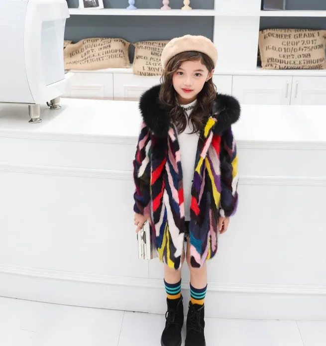 Шуба детская из натурального меха норки с капюшоном лисьего | Мать и ребенок