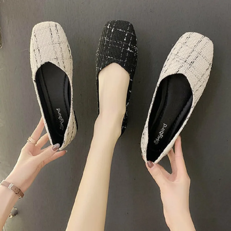 

Single shoes women's flat bottom 2020 autumn beanie shoes square toe retro autumn shallow mouth plaid grandma shoes
