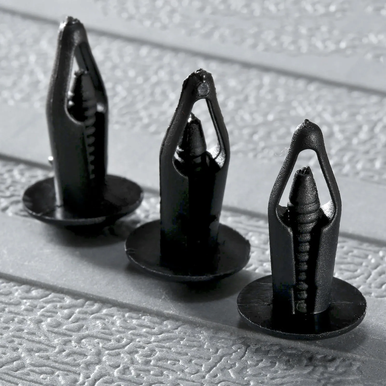 

50Pcs/Bag Auto Bumper Retainers Fasteners Fit 6.3mm Hole Plastic Rivets Clip Car Door Trim Panel Fender Clips For Ford